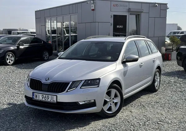 skoda octavia Skoda Octavia cena 54900 przebieg: 124700, rok produkcji 2018 z Wojkowice